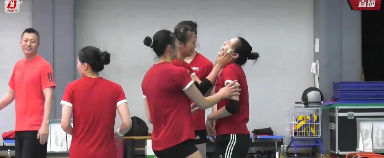 0-3意大利!董禹含唐欣暴走庄宇珊王媛媛迷失防吊仍垮