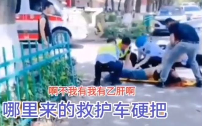女子短跑100米“一姐”决赛前缺氧晕倒被救护车拉走的简单介绍