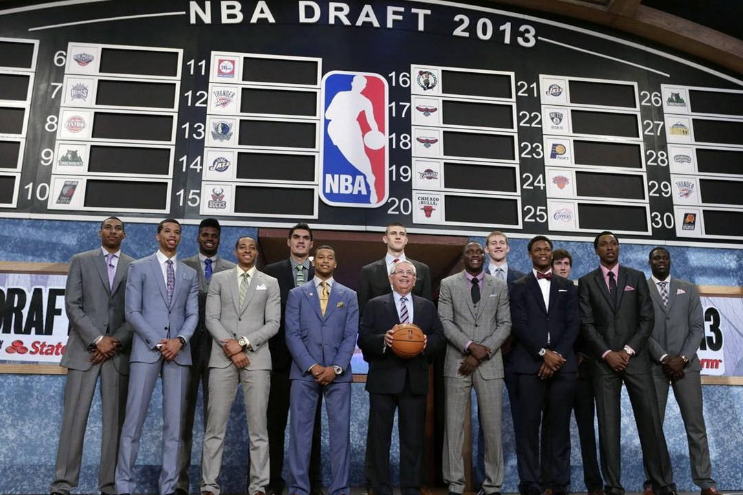 詹姆斯讨论NBA选秀大会也被批评，太难了